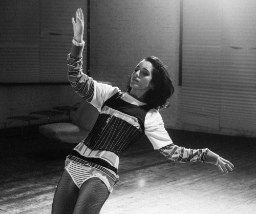 Video — Levante torna con — Sono Blu — un nu...